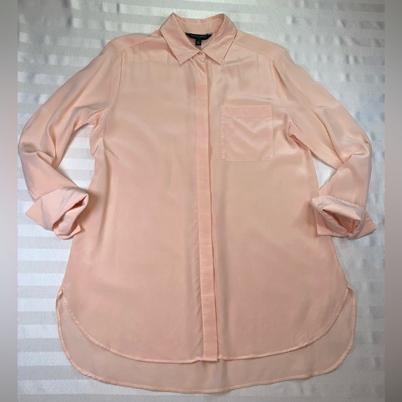 Banana Republic 100% Silk Collared   Covered Buttons Peach Blouse Tunic Sz. S - Picture 4 of 14